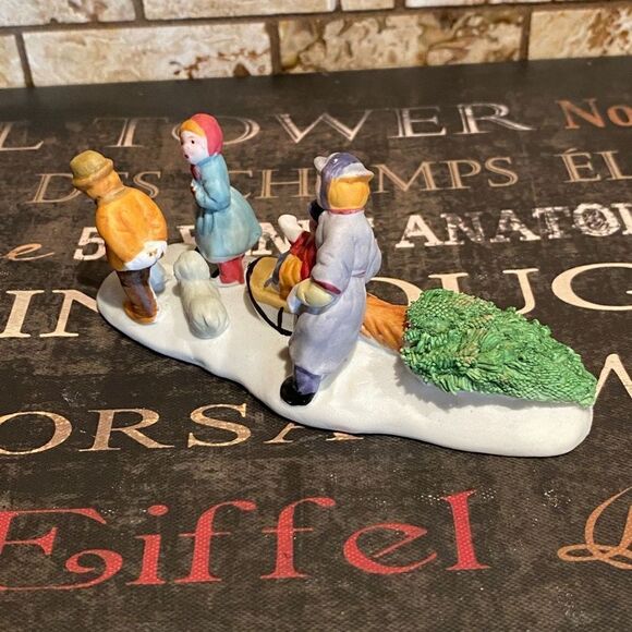 1992 Lemax Dickensvale "Bringing Home the Tree" Christmas Figure  #23053 - Picture 2 of 6